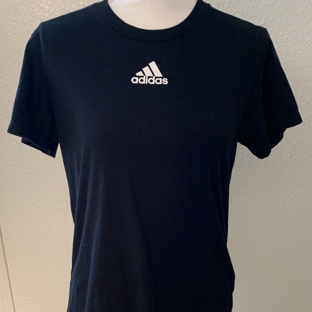 Adidas women small Tee in Black with Logo